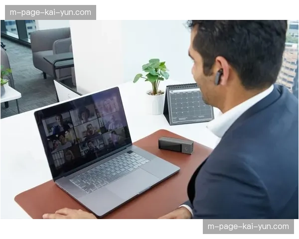 远程同声传译平台接入分发链，多语种旁白与现场原声零相位差